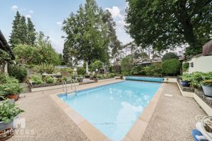 Photo 9- click for photo gallery